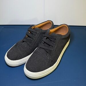 Dolce Vita DV Roper women's sneaker size 8